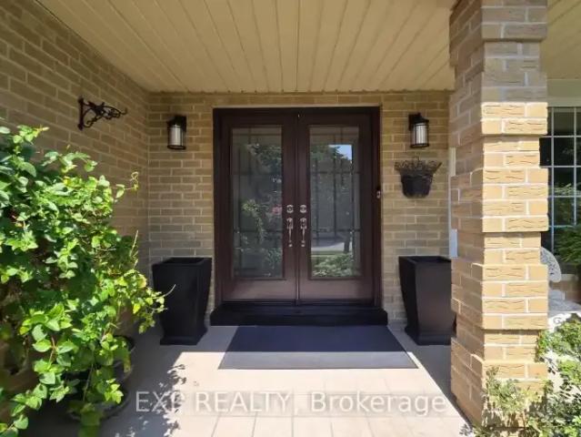 For Rent 4 Bedroom House Oakville ON DS105004921