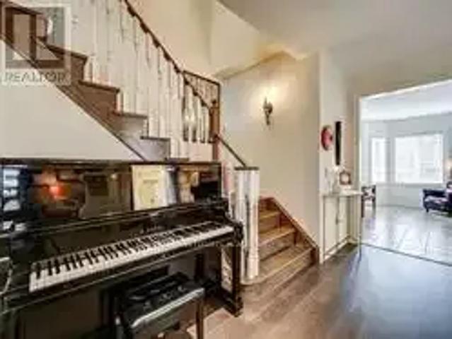 For Rent 4 Bedroom House Oakville ON DS105395001