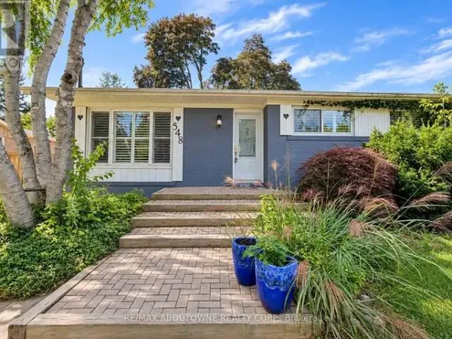 For Rent 4 Bedroom House Oakville ON DS105395008