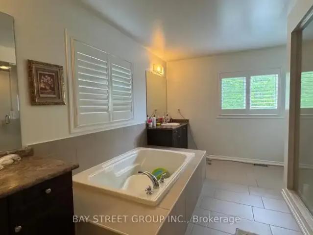 For Rent 4 Bedroom House Niagara Falls ON DLS102715463