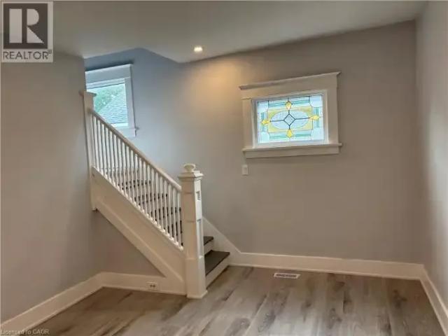 For Rent 4 Bedroom House Niagara Falls ON DLS104000218