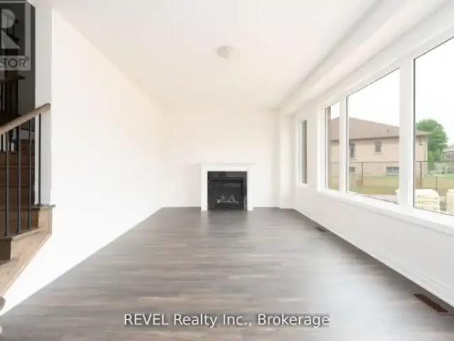For Rent 4 Bedroom House Niagara Falls ON DS102434497