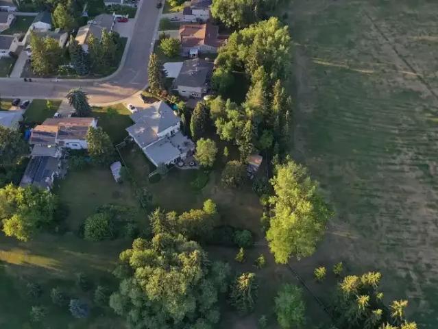 For Rent 4 Bedroom House Sherwood Park AB DS101338546