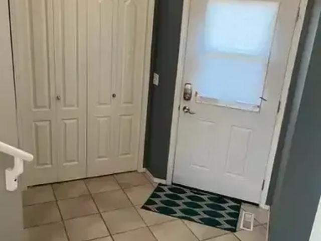 For Rent 4 Bedroom House St. Albert AB DS103243022