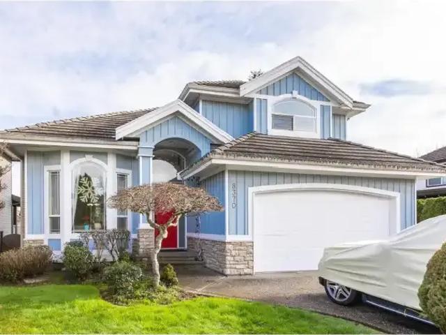 For Rent 4 Bedroom House Surrey BC DS104142859