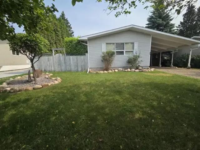 For Rent 4 Bedroom House Red Deer AB DS104362717
