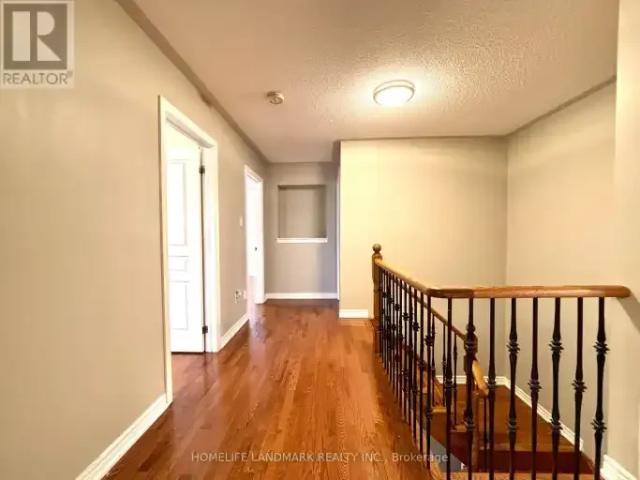 For Rent 4 Bedroom House Richmond Hill ON DS102394912