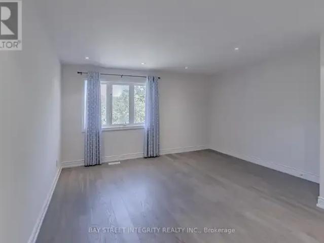 For Rent 4 Bedroom House Richmond Hill ON DS102883675