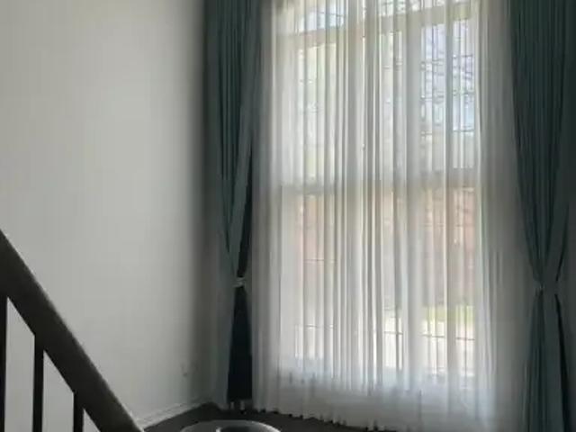 For Rent 4 Bedroom House Richmond Hill ON DS103060497