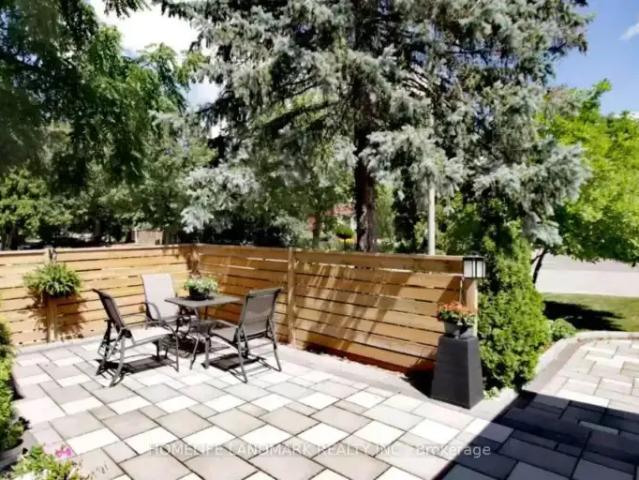 For Rent 4 Bedroom House Richmond Hill ON DS103487609