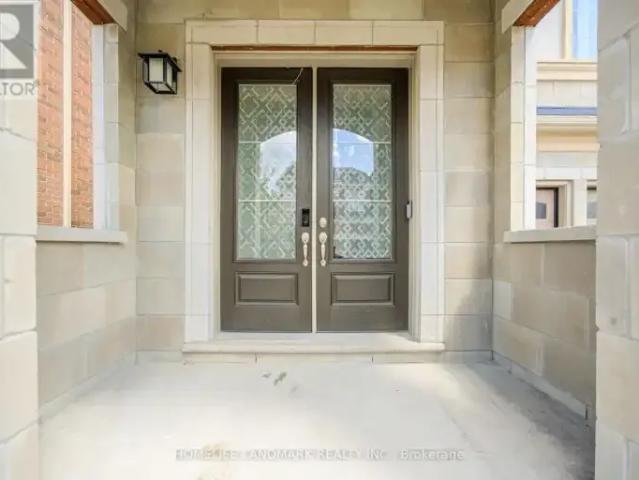 For Rent 4 Bedroom House Richmond Hill ON DS104036410
