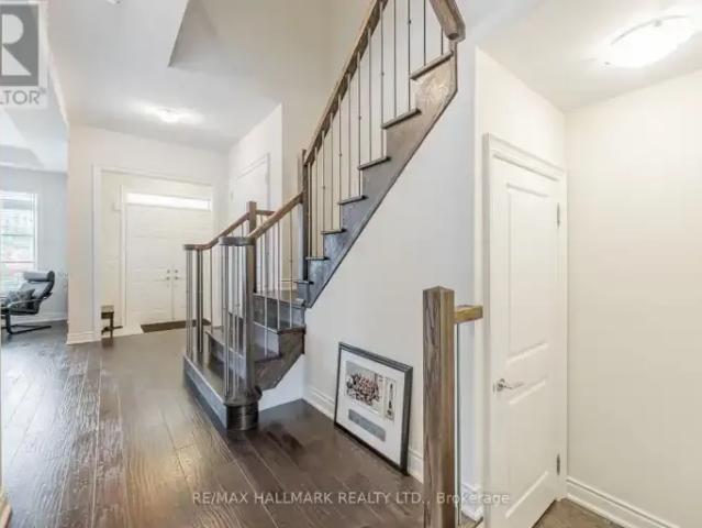 For Rent 4 Bedroom House Richmond Hill ON DS104842095