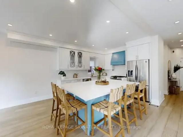 For Rent 4 Bedroom House Richmond Hill ON DS105004922