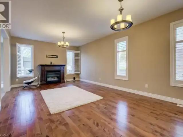 For Rent 4 Bedroom House Waterloo ON DLS102204317