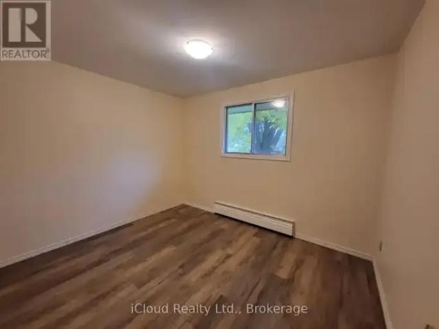 For Rent 4 Bedroom House Waterloo ON DS101878210