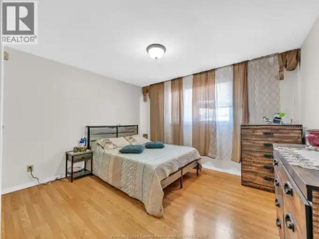 For Rent 4 Bedroom House Windsor ON DLS102915415