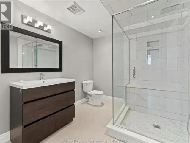 For Rent 4 Bedroom House Windsor ON DLS102243244