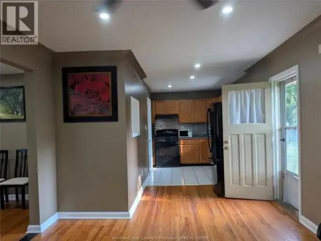 For Rent 4 Bedroom House Windsor ON DLS104183288
