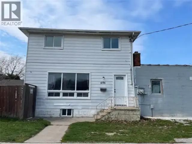 For Rent 4 Bedroom House Windsor ON DS101043032