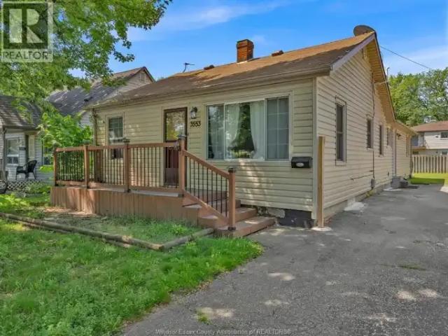 For Rent 4 Bedroom House Windsor ON DS102052789