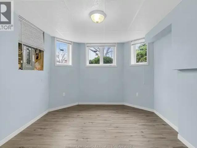 For Rent 4 Bedroom House Windsor ON DS102519022