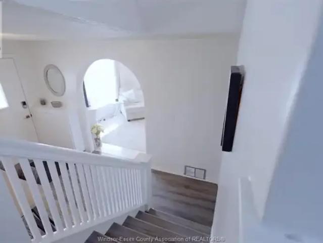For Rent 4 Bedroom House Windsor ON DS102847503