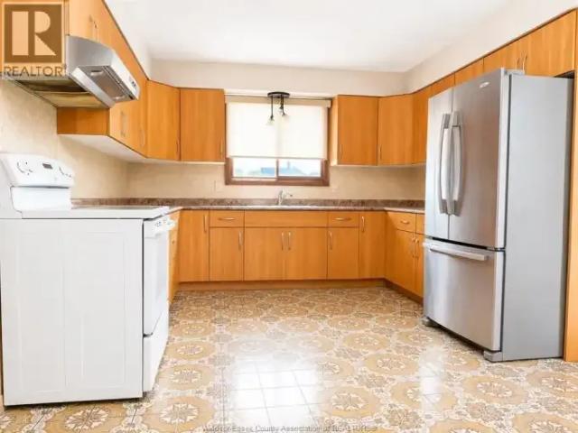 For Rent 4 Bedroom House Windsor ON DS103151898