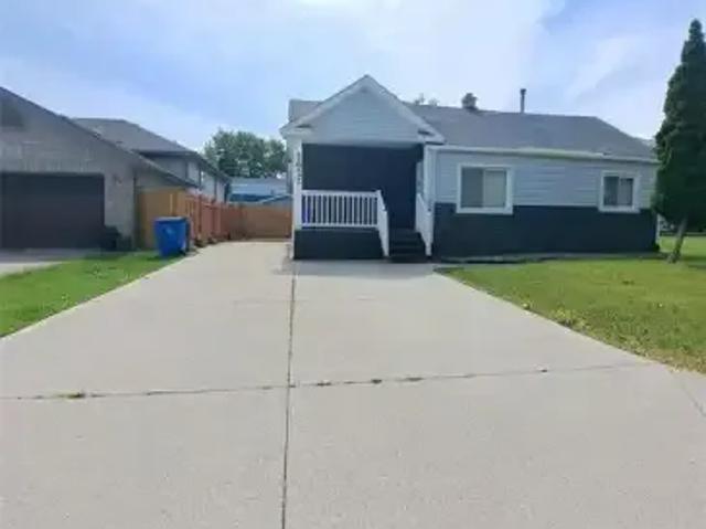 For Rent 4 Bedroom House Windsor ON DS103151899