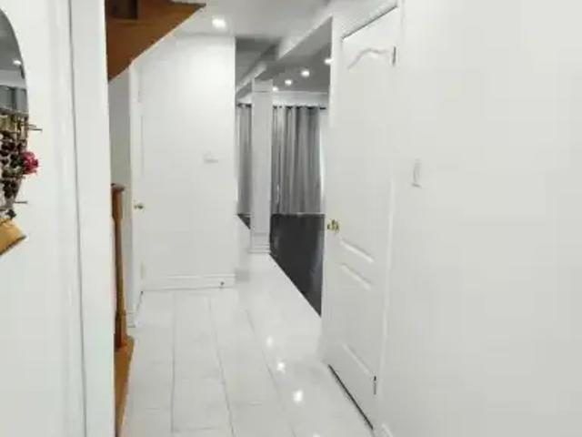 For Rent 4 Bedroom House Vaughan ON DS103215990