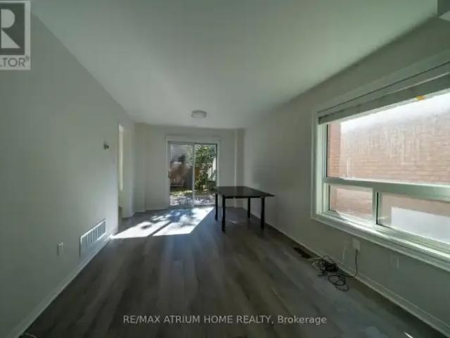 For Rent 4 Bedroom House Vaughan ON DS103740101