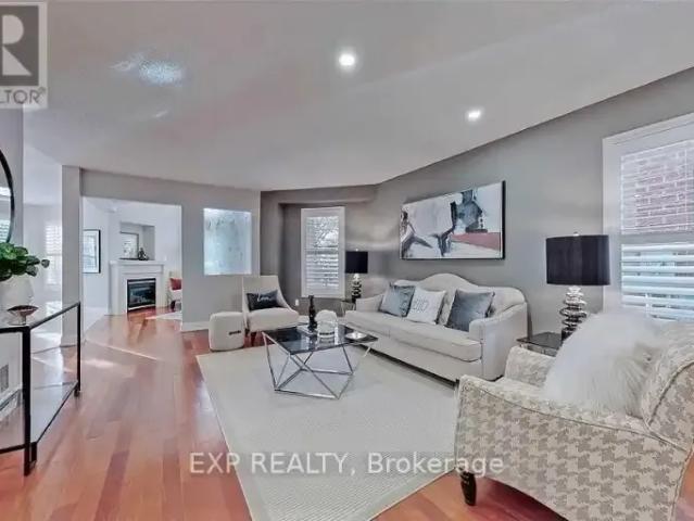 For Rent 4 Bedroom House Vaughan ON DS104322344