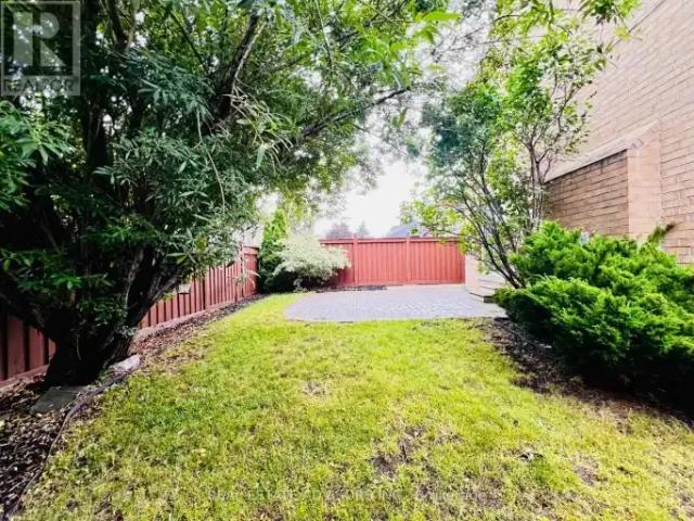 For Rent 4 Bedroom House Vaughan ON DS104471116