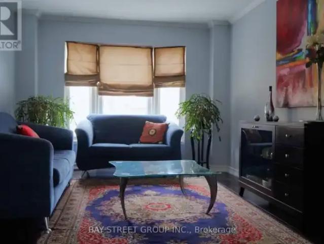 For Rent 4 Bedroom House Vaughan ON DS97126703