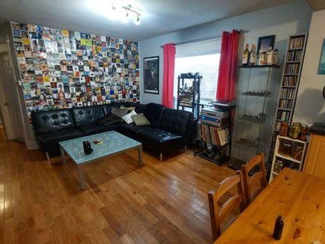 For Rent 4 Bedroom Shared Living/roommate Toronto ON DS97416978