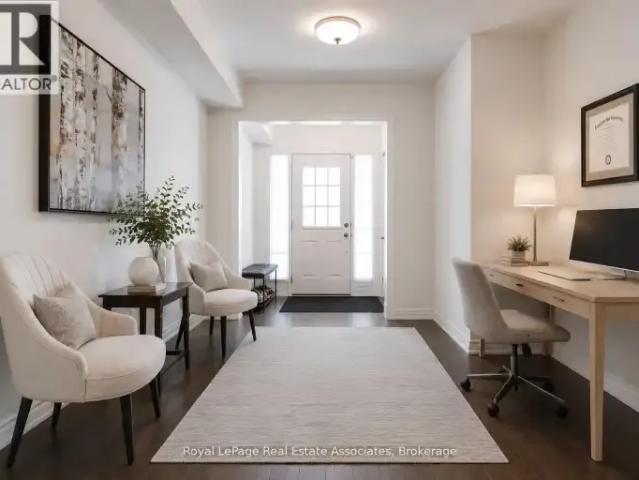 For Rent 4 Bedroom Townhouse Milton ON DS104142813