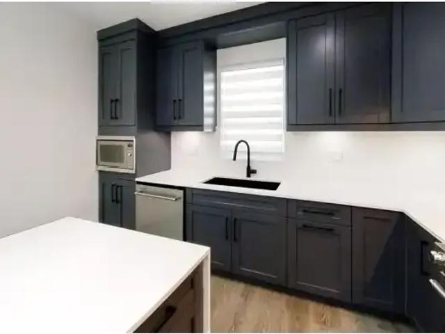 For Rent 4 Bedroom Townhouse New Westminster BC DLS102306741