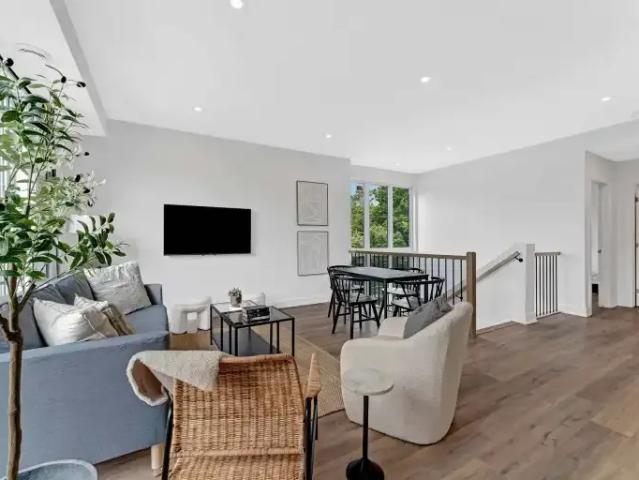 For Rent 4 Bedroom Townhouse Ottawa ON DLS100669059