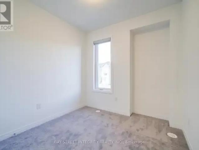 For Rent 4 Bedroom Townhouse Oakville ON DLS102578867