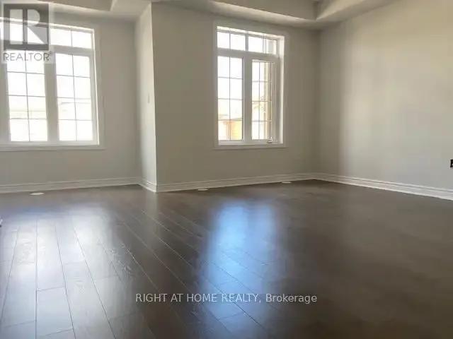 For Rent 4 Bedroom Townhouse Oakville ON DS104638621