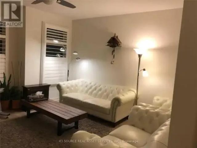 For Rent 4 Bedroom Townhouse Oakville ON DS104782865