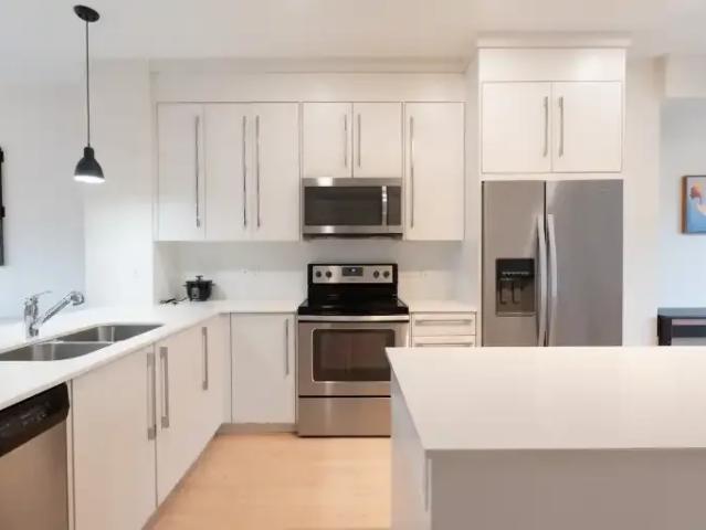 For Rent 4 Bedroom Townhouse Calgary AB DS101016630