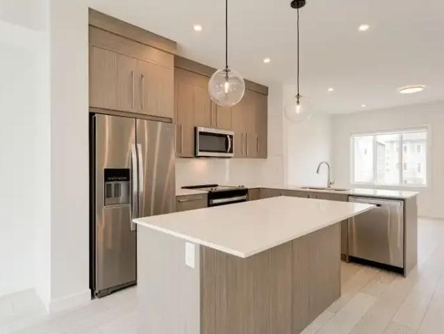 For Rent 4 Bedroom Townhouse Calgary AB DS104401692