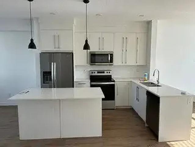 For Rent 4 Bedroom Townhouse Calgary AB DS104434225