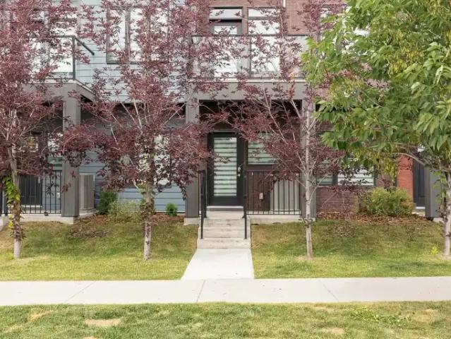 For Rent 4 Bedroom Townhouse Calgary AB DS104506465