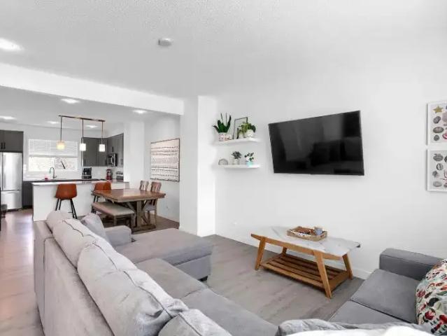 For Rent 4 Bedroom Townhouse Calgary AB DS104824744