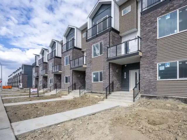 For Rent 4 Bedroom Townhouse Calgary AB DS104181307