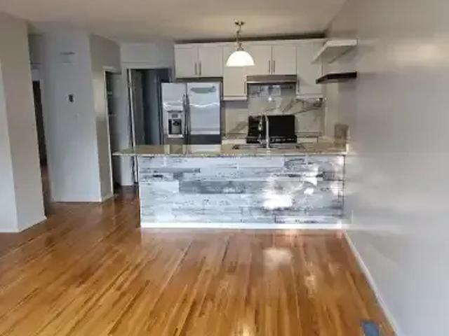 For Rent 4 Bedroom Townhouse Calgary AB DS104224372