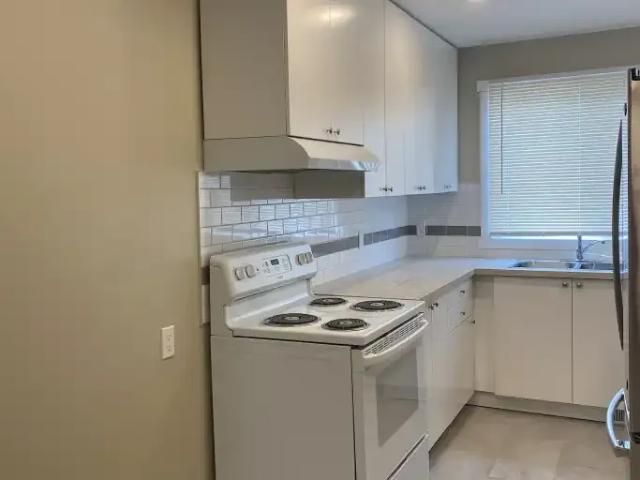 For Rent 4 Bedroom Townhouse Calgary AB DS104362766