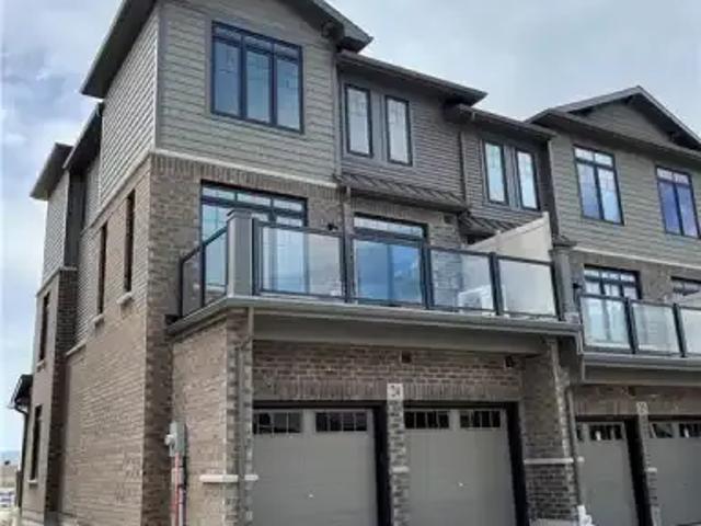 For Rent 4 Bedroom Townhouse Cambridge ON DS103367995
