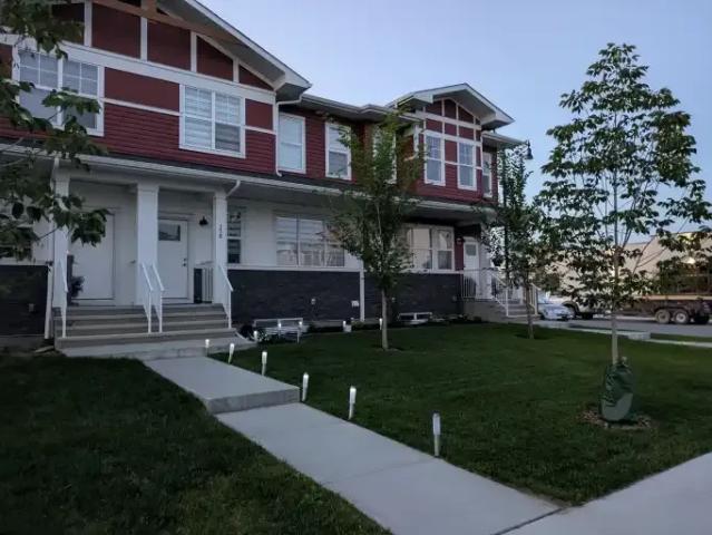 For Rent 4 Bedroom Townhouse Chestermere AB DS104638352